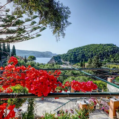 Thalassa * Палеокастрица