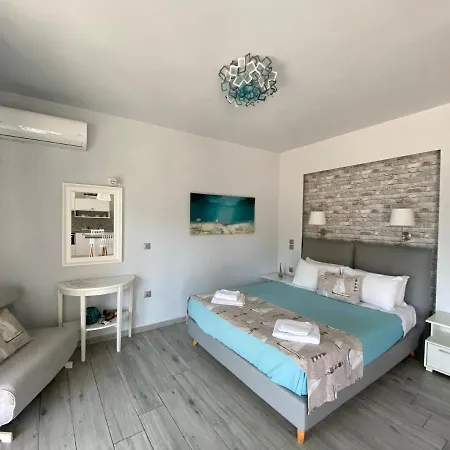 Thalassa Apartment *