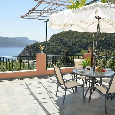 Thalassa Палеокастрица