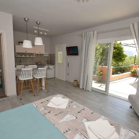 Thalassa * Paleokastritsa