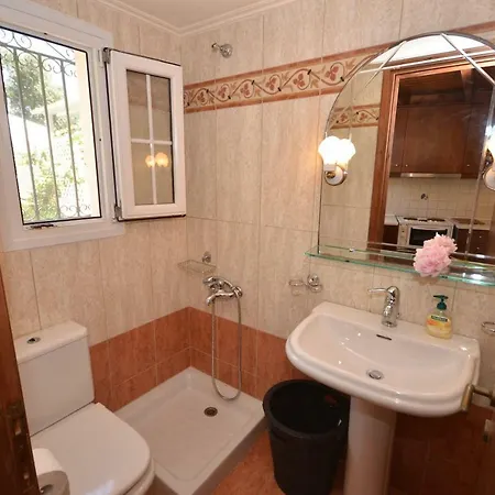 Thalassa Apartment *